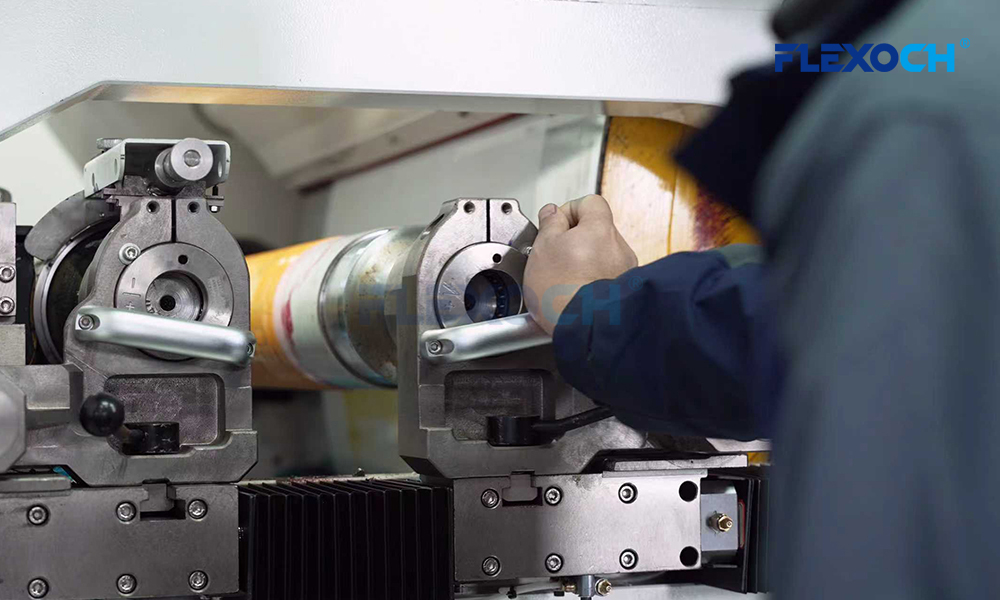 Gearless Flexo Sleeve Change